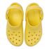 Sandalia-Crocs-Classic-Platform-Feminina-Amarelo-4